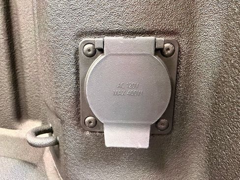 Used 2025 GMC Sierra 2500 AT4 w/ AT4 Premium Plus Package AWD/4WD image 14