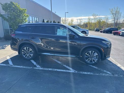 New 2026 INFINITI QX60 Luxe AWD/4WD image 2