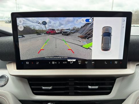 New 2026 Ford Explorer Active image 27