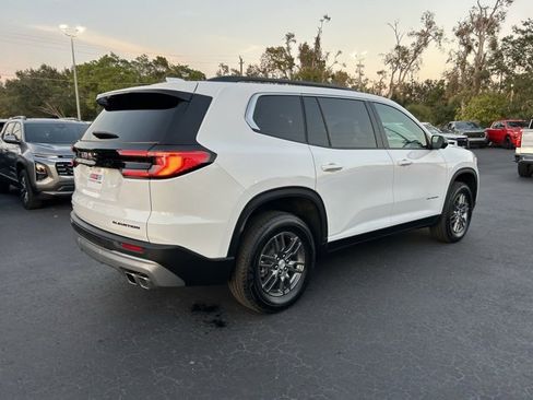 Certified 2025 GMC Acadia Elevation image 6