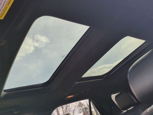 Used 2017 Ford Explorer Sport image 20