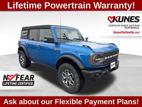 Used 2023 Ford Bronco Badlands image 3