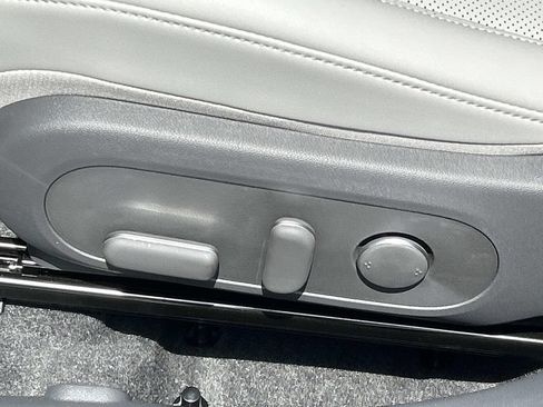 New 2026 Hyundai Kona Limited FWD image 16