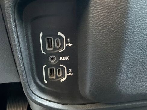 Used 2019 RAM 2500 Big Horn image 23