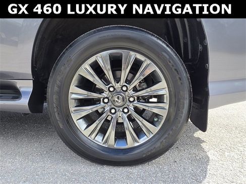 Used 2020 Lexus GX 460 Luxury image 17