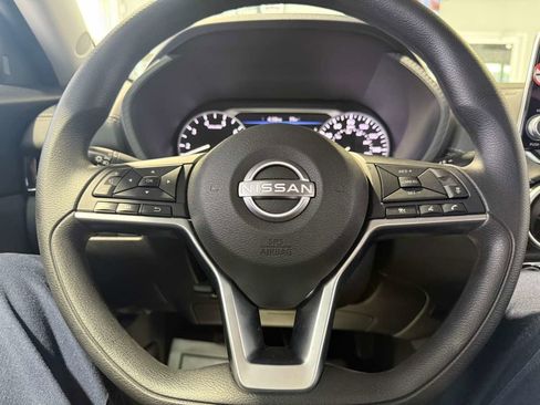 Used 2025 Nissan Sentra SV image 11