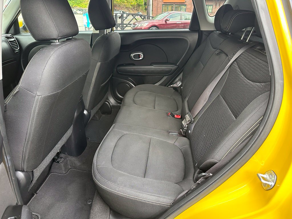 Used 2015 Kia Soul + FWD image 11