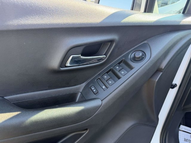 Certified 2020 Chevrolet Trax LT FWD image 19