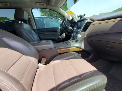 Used 2020 GMC Yukon XL Denali RWD image 4