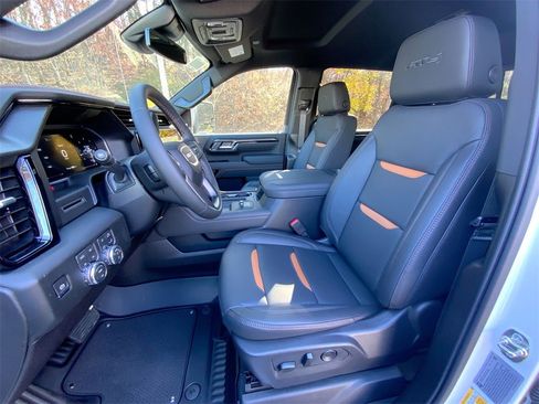 New 2026 GMC Sierra 2500 AT4 w/ AT4 Preferred Package image 18