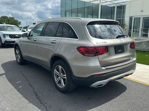 Used 2021 Mercedes-Benz GLC 300 4MATIC image 7
