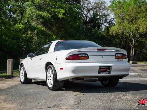 Used 1997 Chevrolet Camaro SS w/ SS Alteration Pkg image 10