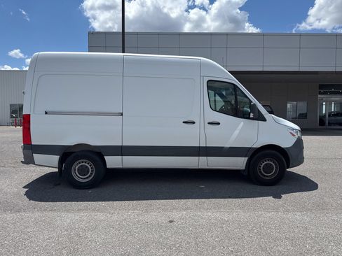Used 2019 Mercedes-Benz Sprinter 144 Cargo image 1