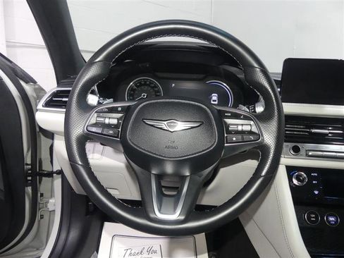 Used 2025 Genesis G70 2.5T image 28