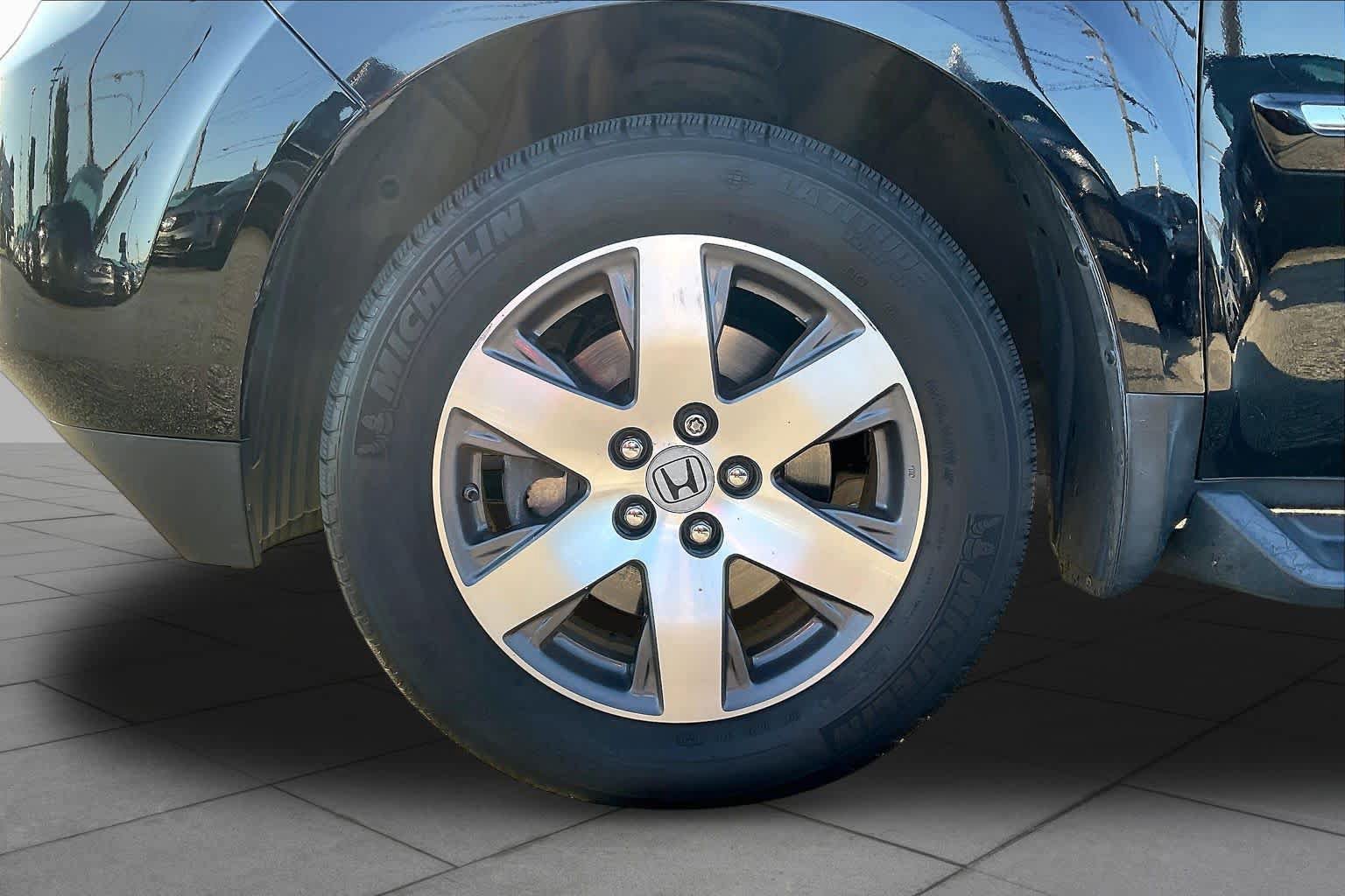 Used 2012 Honda Pilot Touring image 10