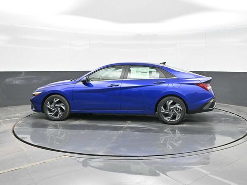 New 2026 Hyundai Elantra Limited image 5