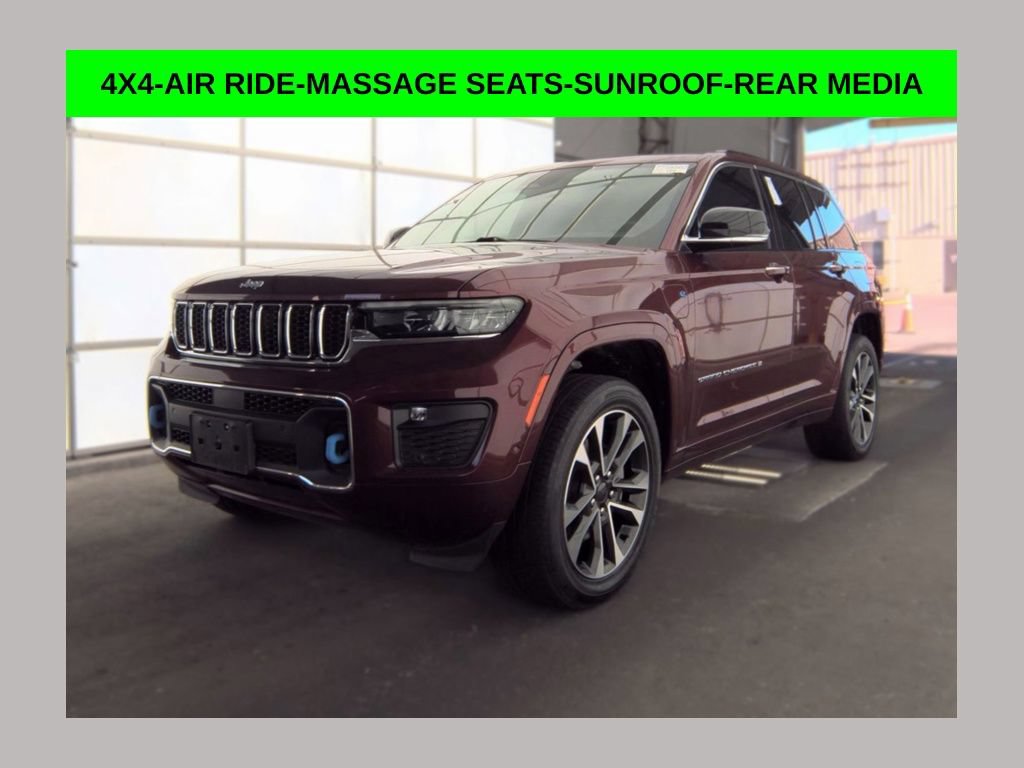 Used 2023 Jeep Grand Cherokee Overland w/ Luxury Tech Group IV AWD/4WD image 1