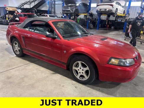 Used 2002 Ford Mustang V6 image 1
