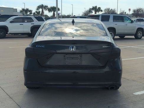 Used 2024 Honda Civic Sport image 6