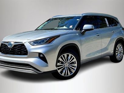 Used 2023 Toyota Highlander Platinum