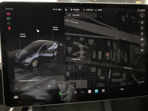 Used 2024 Tesla Model Y 2WD image 15