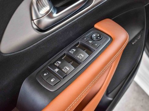 New 2026 Chrysler Pacifica Pinnacle w/ Trailer Tow Group image 22