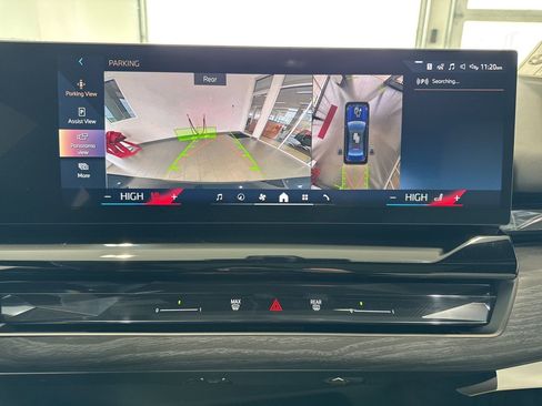 New 2026 BMW 550e xDrive image 28