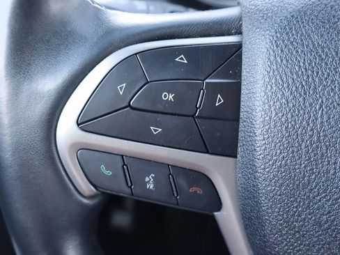 Used 2018 Jeep Grand Cherokee Altitude image 22