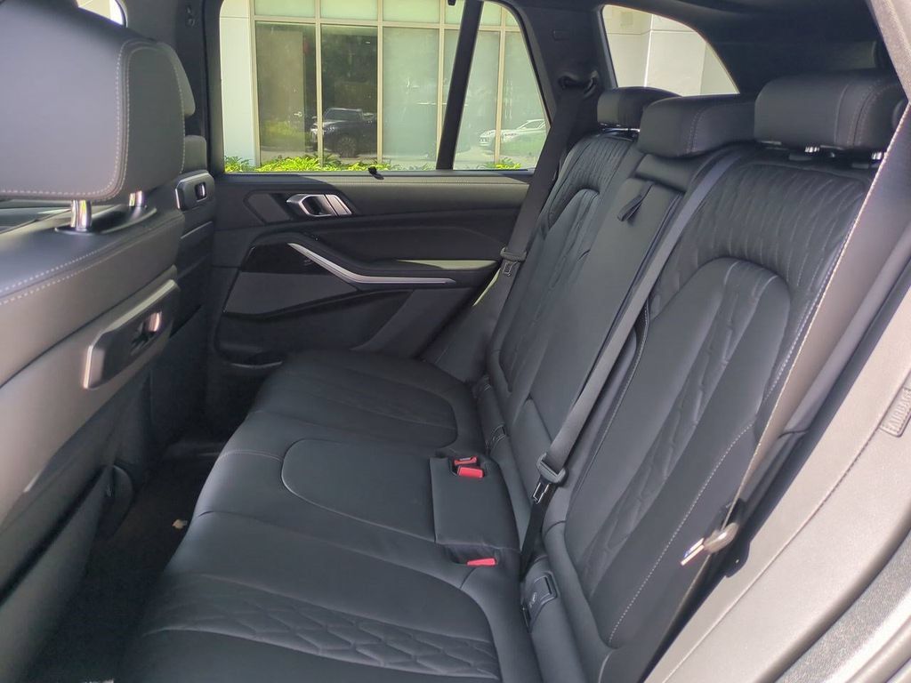 New 2026 BMW X5 xDrive50e w/ Executive Package AWD/4WD image 14