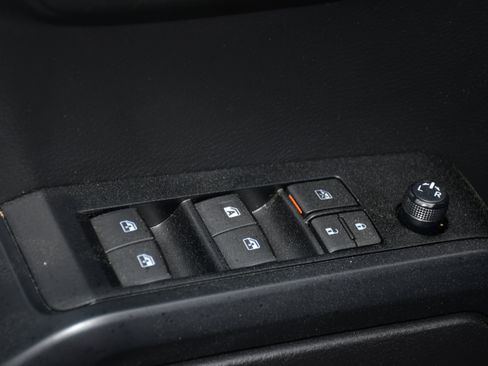 Certified 2023 Toyota Tacoma SR image 10