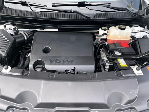 Used 2023 Chevrolet Traverse High Country FWD image 30