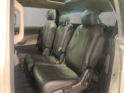 New 2026 Kia Carnival SX image 13