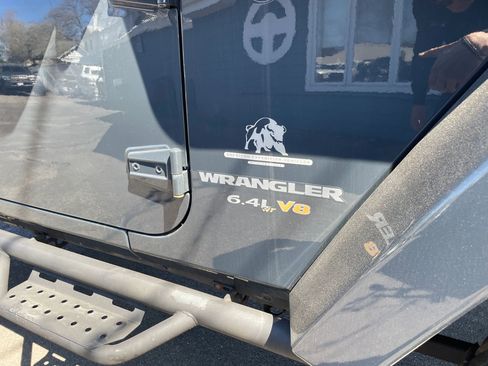 Used 2017 Jeep Wrangler Unlimited Rubicon w/ Cold Weather Group image 23