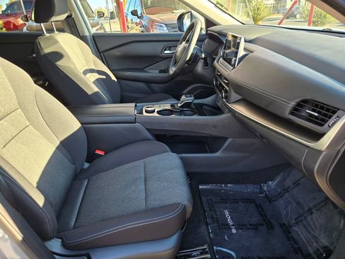 Certified 2026 Nissan Rogue SV image 19