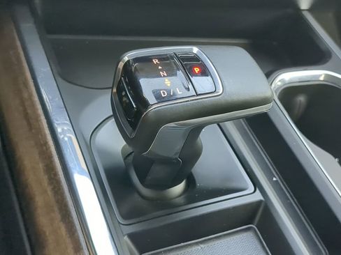 Used 2023 Chevrolet Silverado 1500 High Country w/ Technology Package AWD/4WD image 28