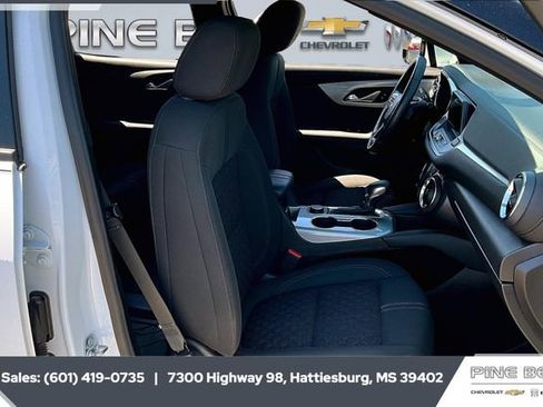 Used 2022 Chevrolet Blazer LT image 6