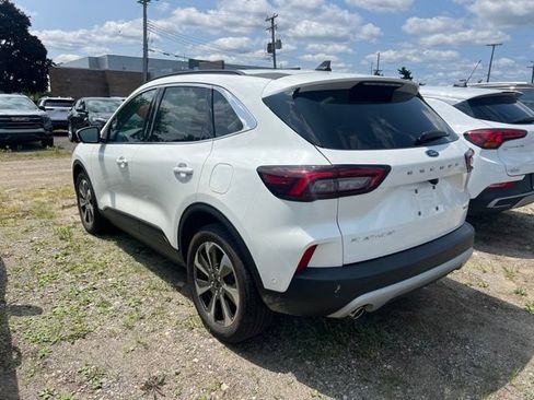 Used 2023 Ford Escape Platinum w/ Premium Technology Package AWD/4WD image 6