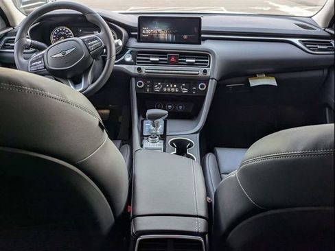 Used 2025 Genesis G70 2.5T RWD image 5