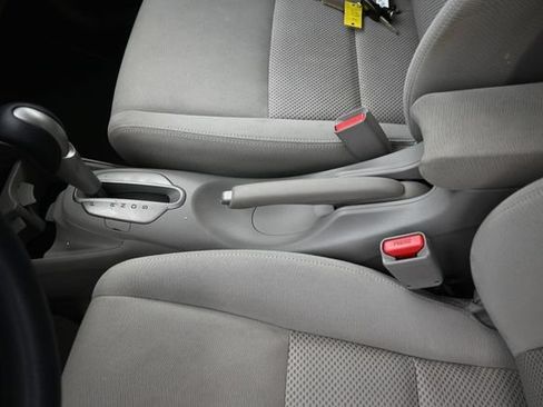 Used 2010 Honda Insight EX image 17