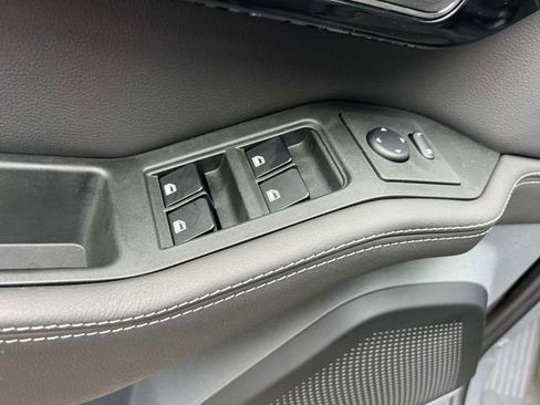 Used 2025 INEOS Grenadier AWD/4WD image 27