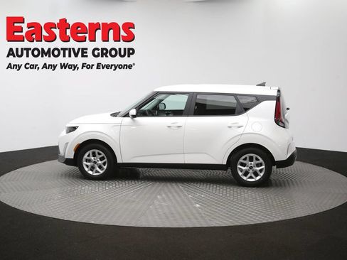 Used 2025 Kia Soul LX FWD image 59