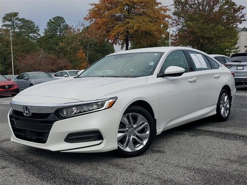Used 2020 Honda Accord LX image 32