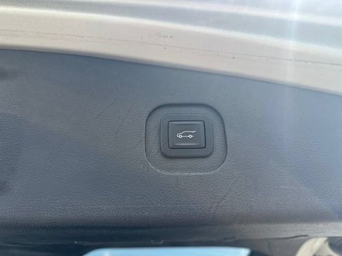Used 2015 GMC Terrain SLT w/ LPO, Protection Package FWD image 11