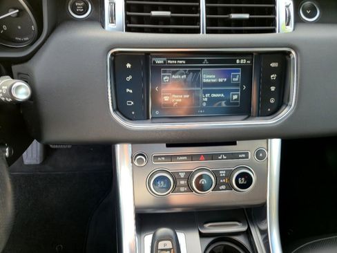 Used 2016 Land Rover Range Rover Sport SE image 42