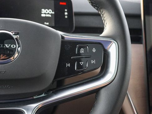 New 2026 Volvo EX90 Plus image 32