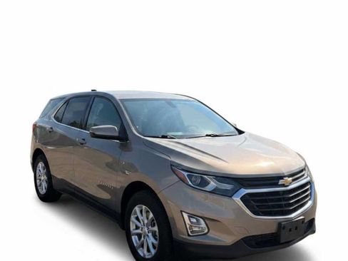 Used 2018 Chevrolet Equinox LT AWD/4WD image 2