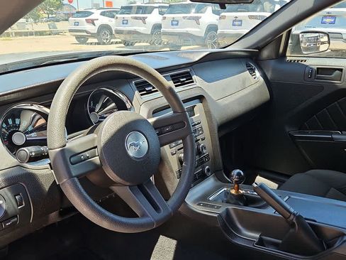 Used 2011 Ford Mustang GT w/ Security Pkg RWD image 10
