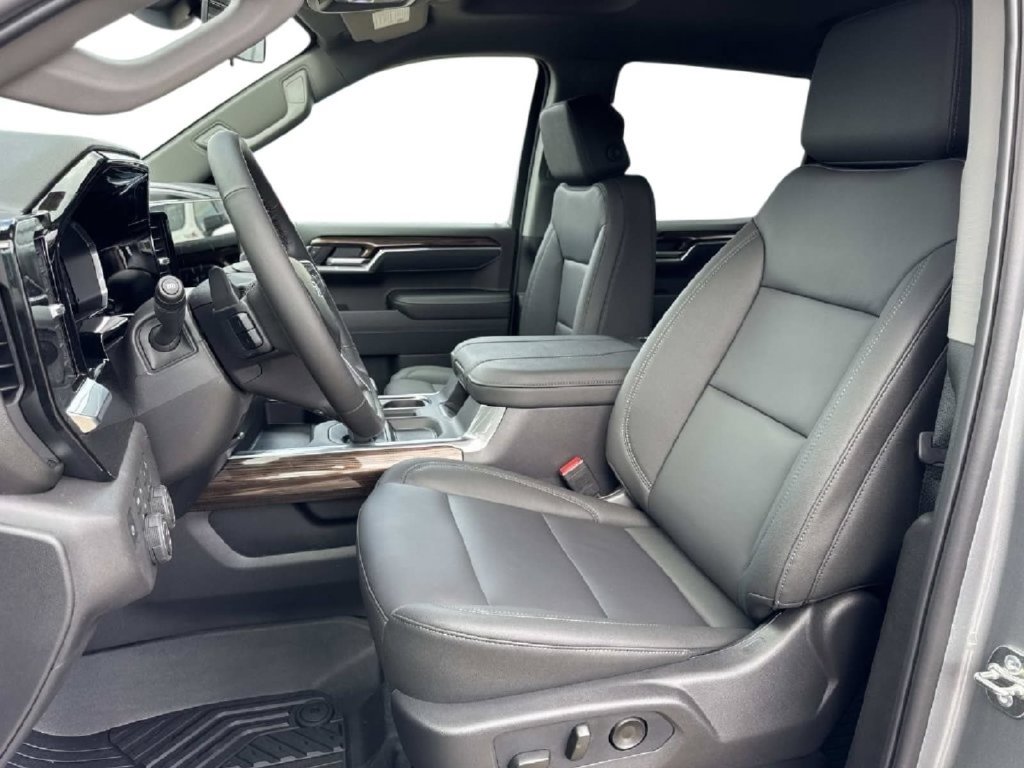 New 2026 Chevrolet Silverado 1500 RST w/ Z71 Off-Road Package AWD/4WD image 19