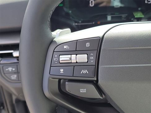 New 2026 Kia Sportage EX image 30