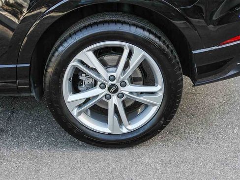 Used 2022 Audi Q3 2.0T Premium w/ Convenience Package image 8